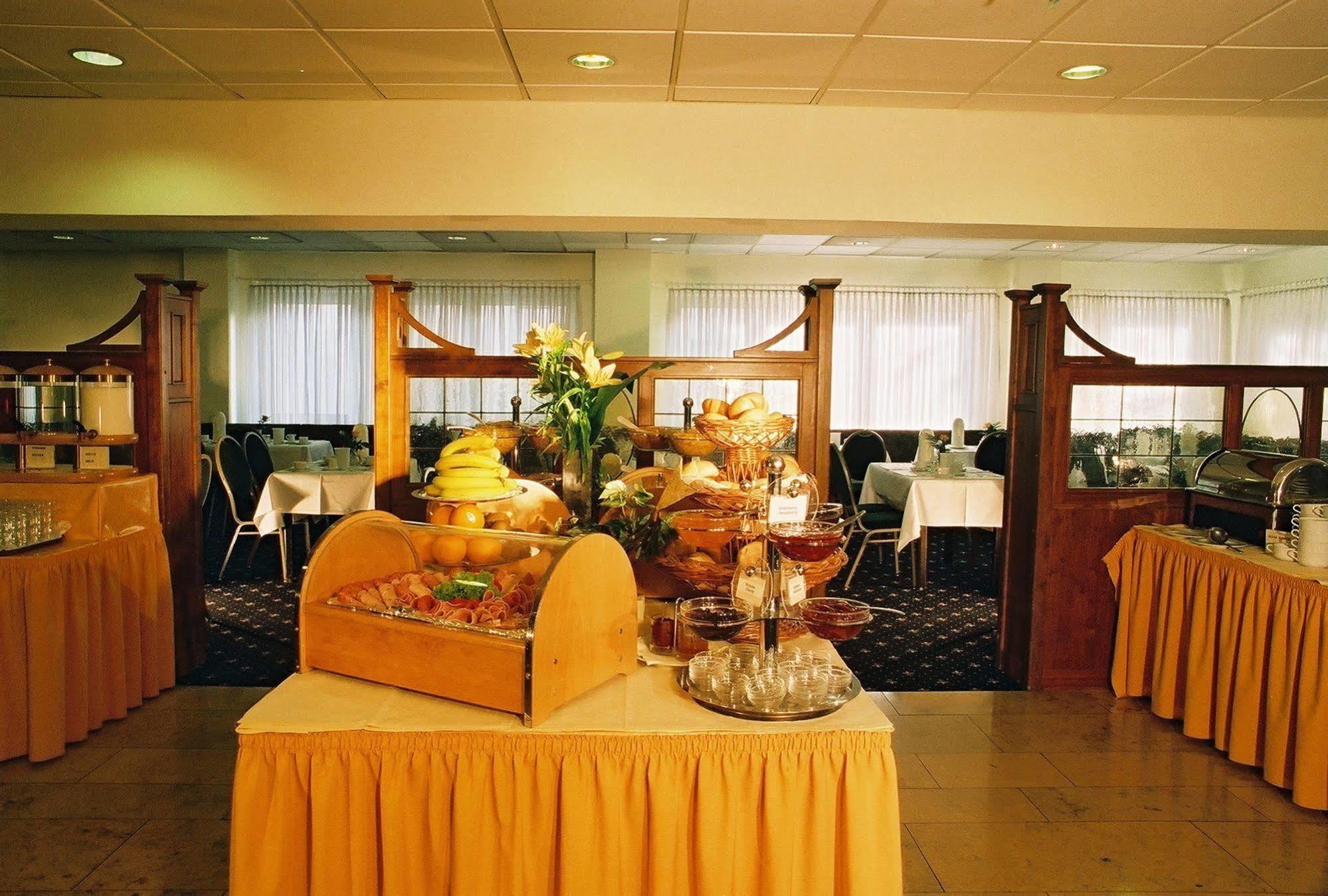 Excelsior - Station Hotel
