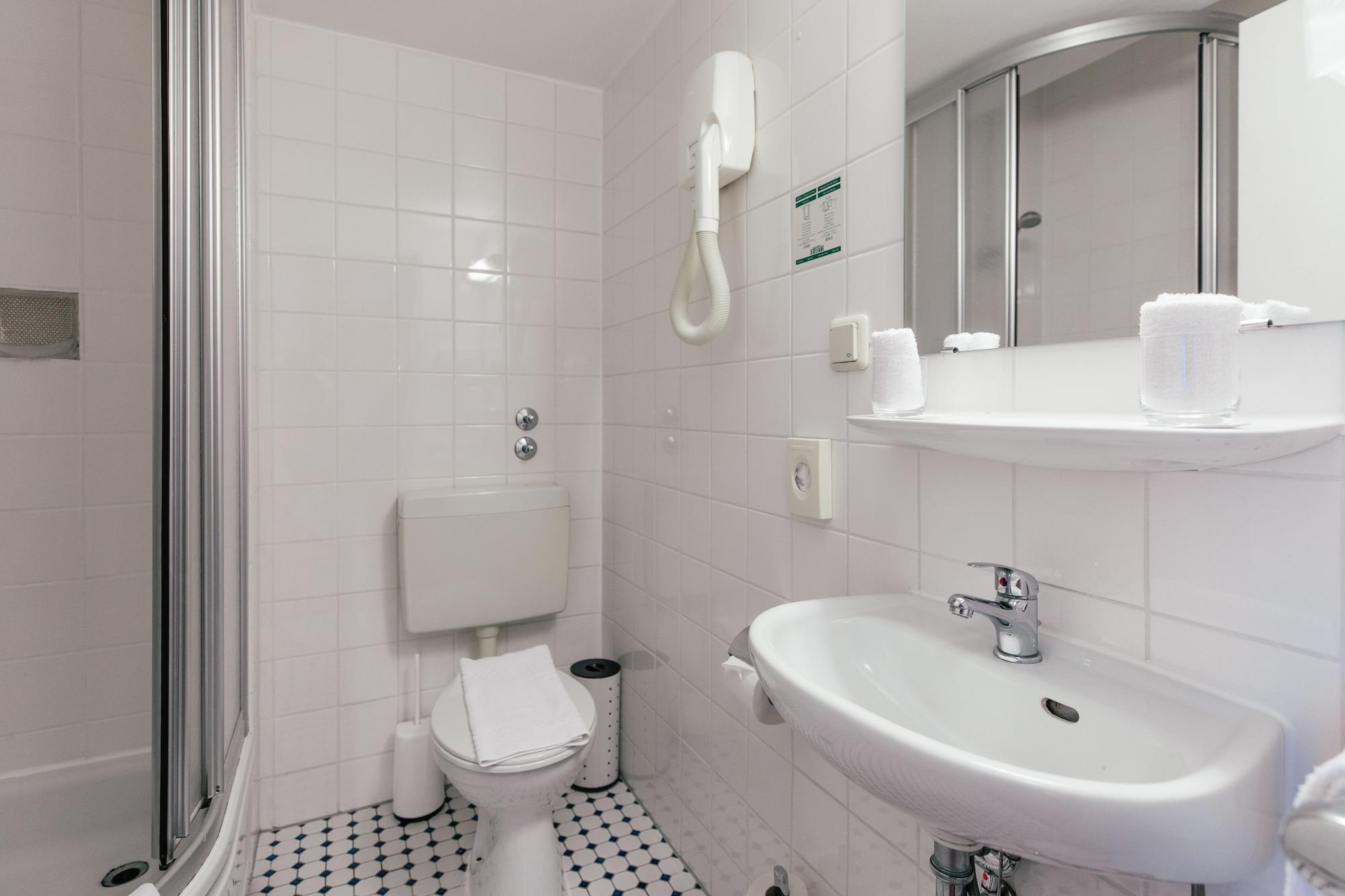 Hotel Excelsior - Station 3*