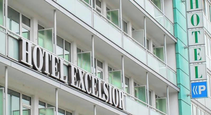 Excelsior - Station